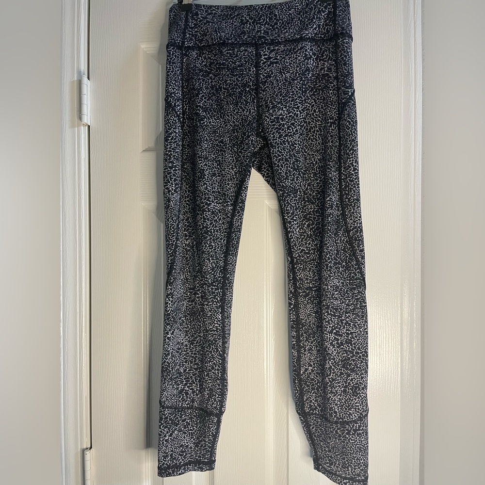 Lululemon align high rise 25”